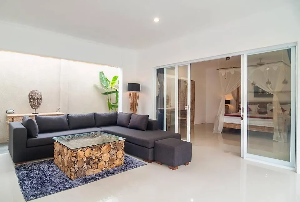 Villa 3Br Villa4 Oberoi Seminyak,18M Walk To The Beach