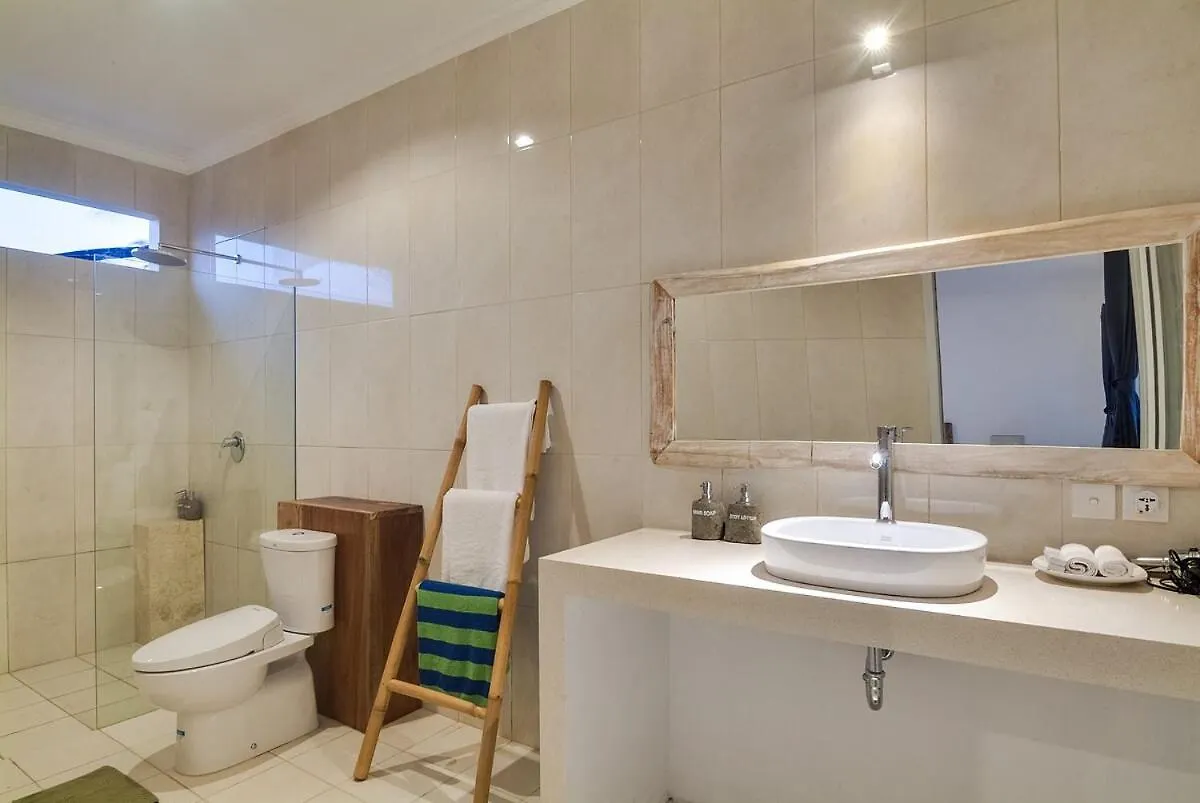 3Br Villa4 Oberoi Seminyak,18M Walk To The Beach 0*, Seminyak (Bali)