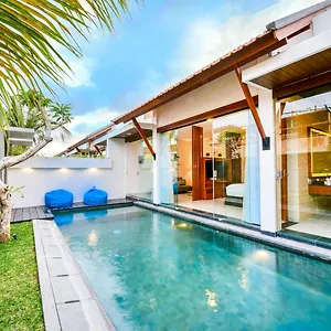 Del Cielo Villa